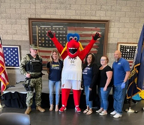 USO Indiana - Naval Air Station