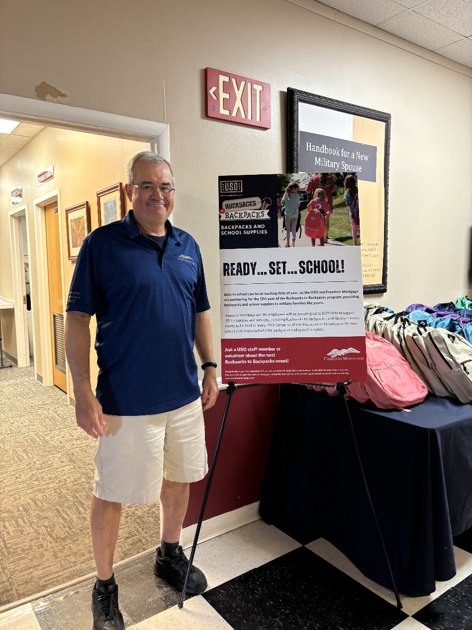 USO Indiana - Naval Air Station